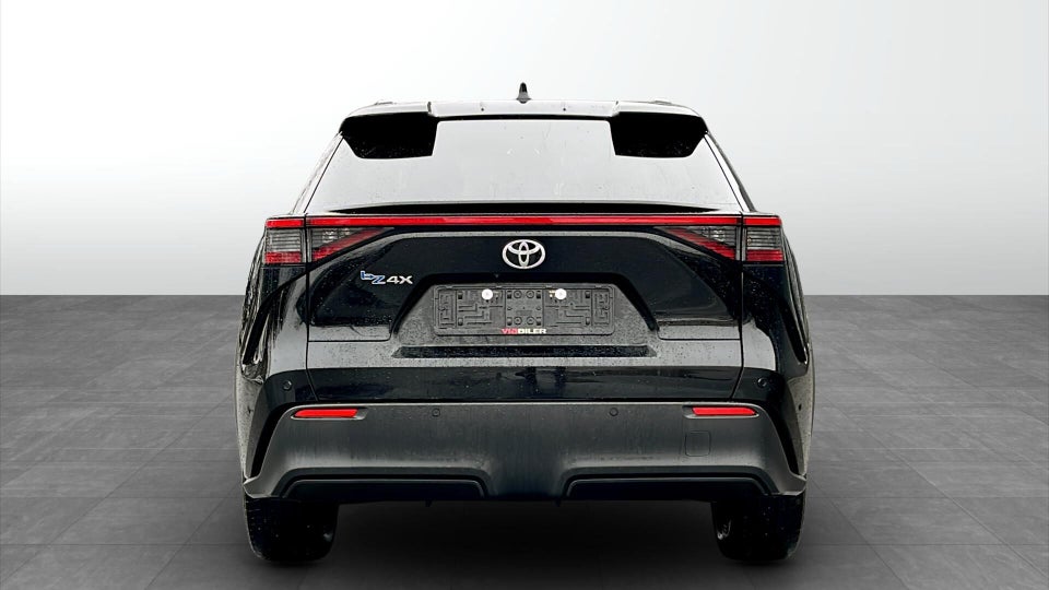 Toyota bZ4X Executive 5d
