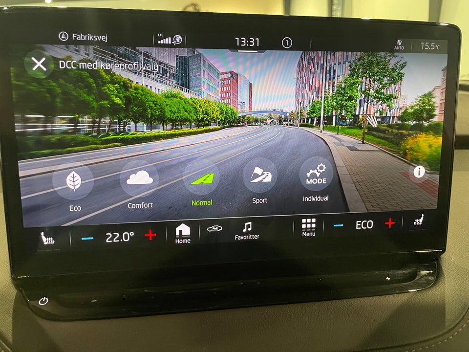 Skoda Enyaq 80 iV Suite 5d