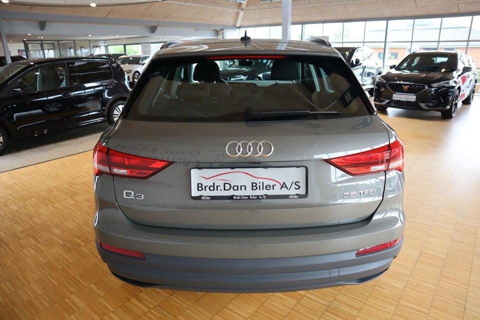 Audi Q3 35 TFSi Advanced Prestige S-tr. 5d