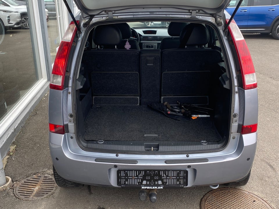 Opel Meriva 1,6 8V Enjoy 5d