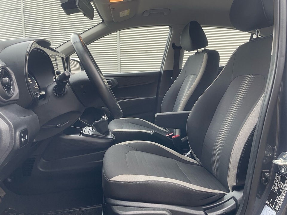 Hyundai i10 1,0 MPi Essential 5d