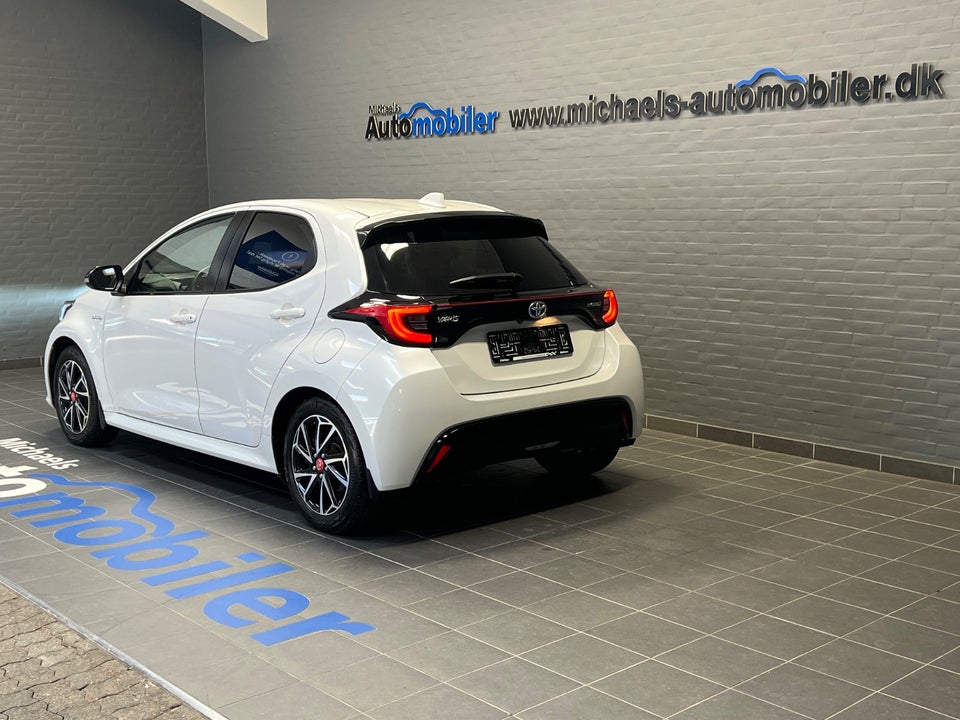 Toyota Yaris 1,5 Hybrid H3 Style e-CVT 5d