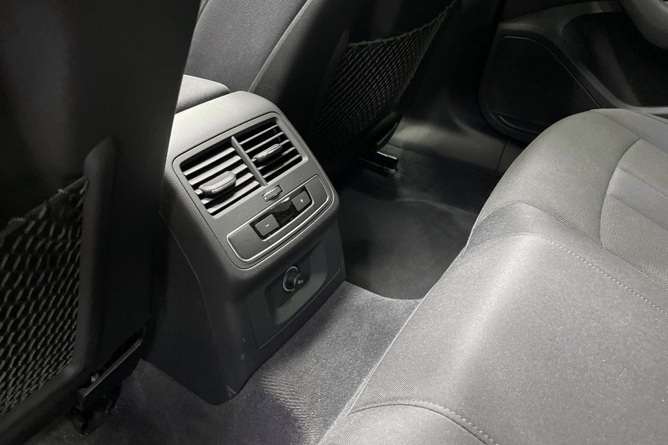 Audi A4 40 TFSi Prestige plus Avant S-tr. 5d