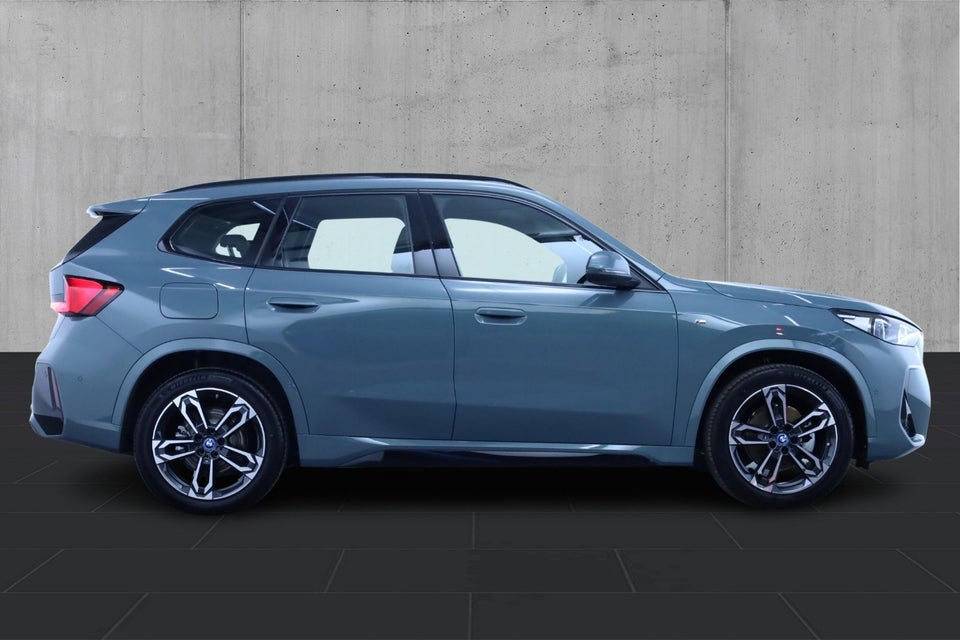 BMW iX1 eDrive20 M-Sport 5d