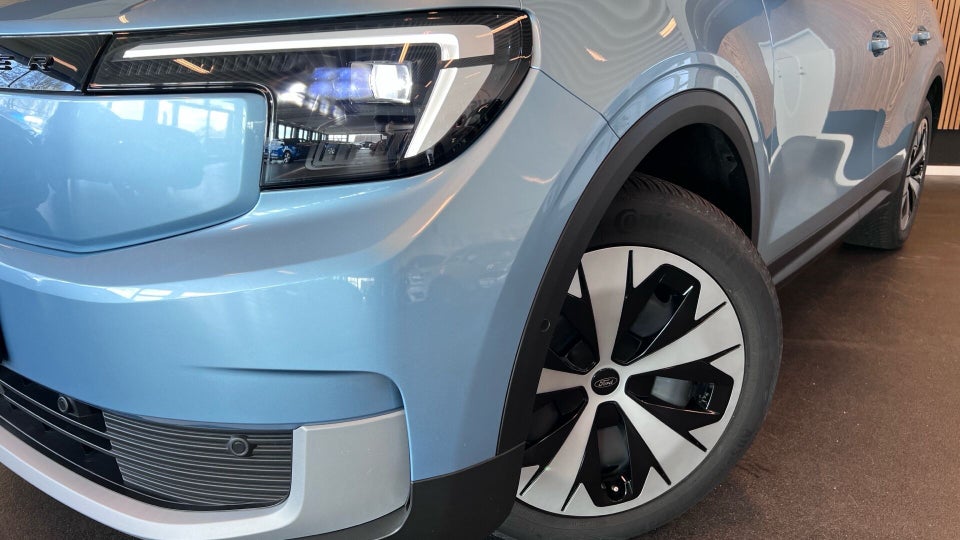 Ford Explorer 52 Select Standard Range 5d