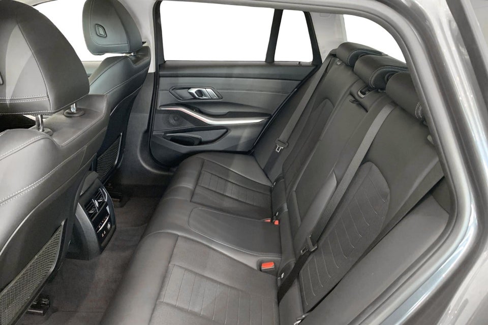 BMW 320d 2,0 Touring Sport Line aut. 5d