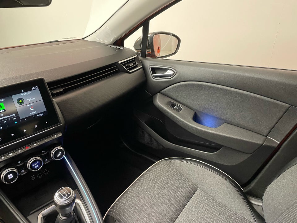 Renault Clio V 1,0 TCe 100 Intens 5d