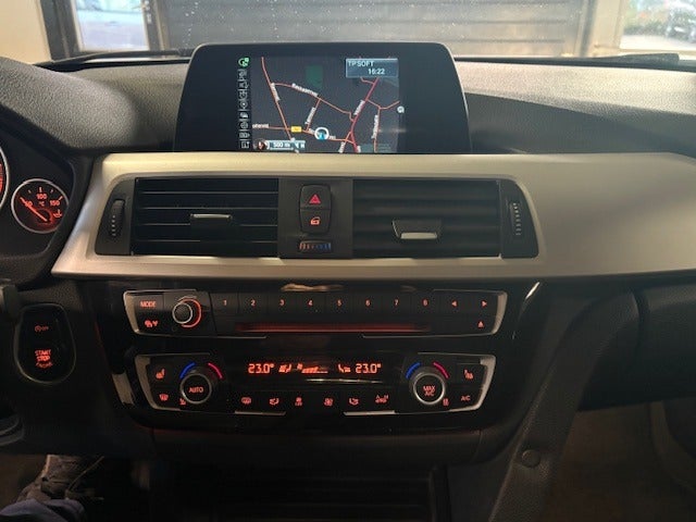 BMW 318d 2,0 Touring aut. 5d