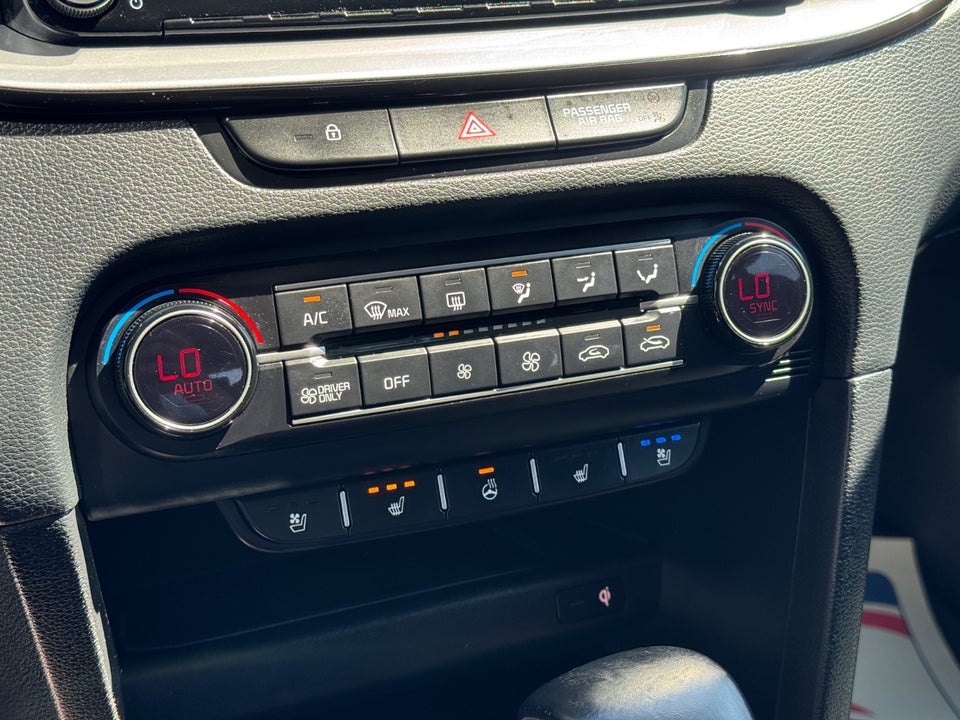 Kia Ceed 1,6 PHEV Upgrade Premium SW DCT 5d