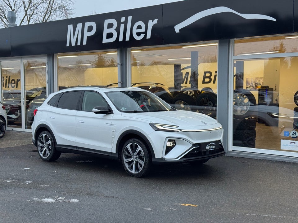 MG Marvel R Luxury 5d