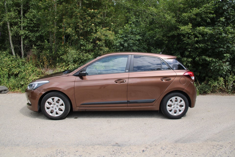 Hyundai i20 1,25 Black Line 5d