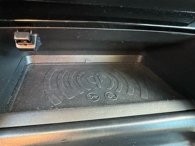 Peugeot e-208 50 GT 5d