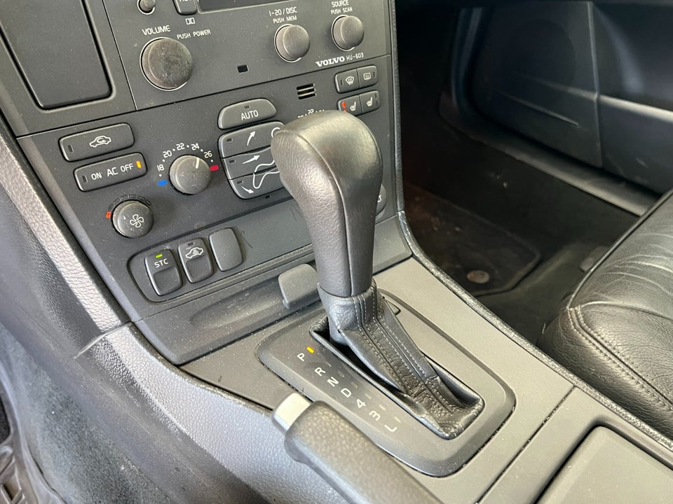 Volvo V70 2,4 140 aut. 5d