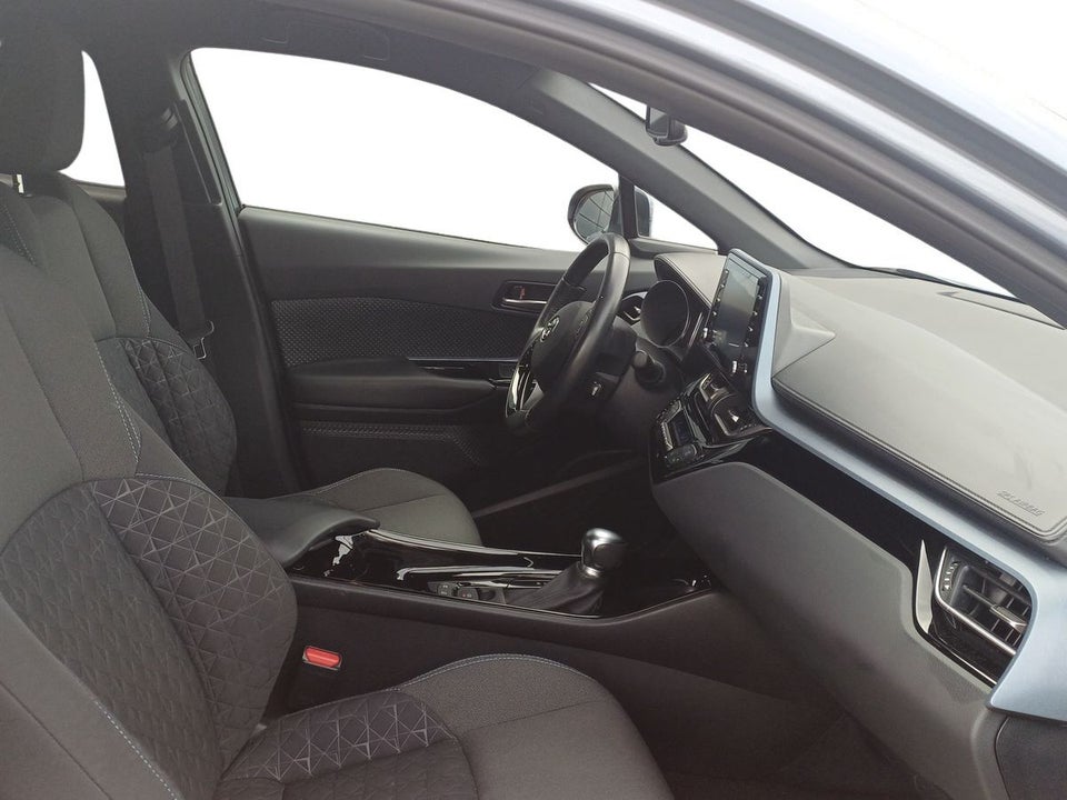 Toyota C-HR 1,8 Hybrid C-LUB CVT 5d