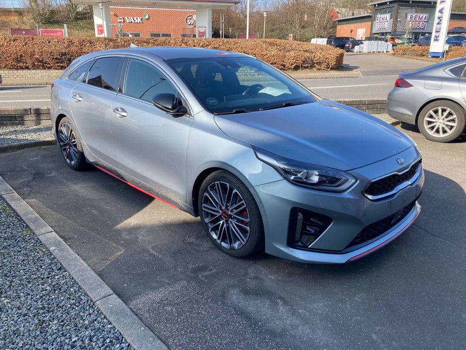 Kia ProCeed 1,6 T-GDi GT DCT 5d