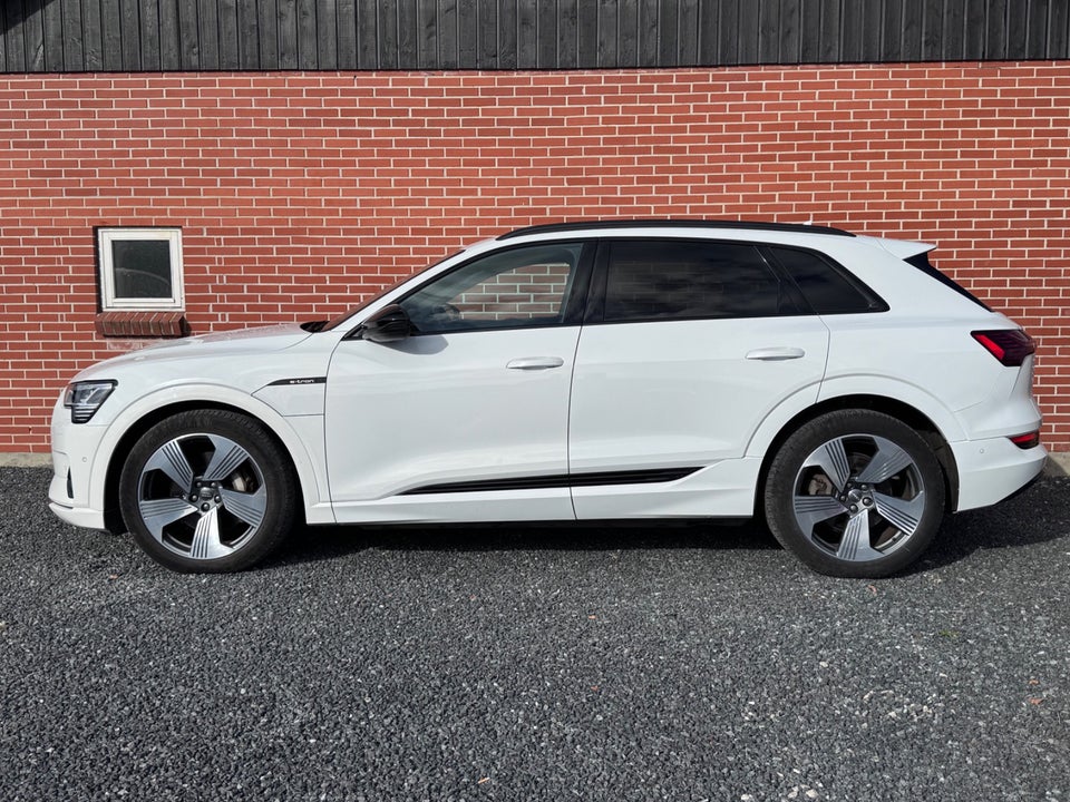 Audi e-tron 50 S-line quattro 5d