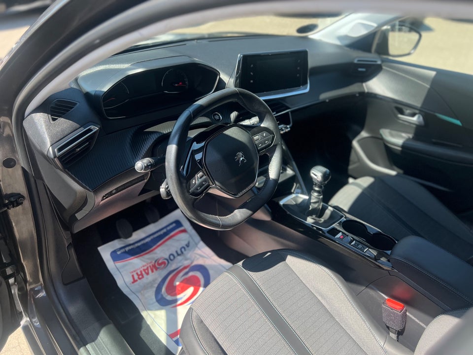 Peugeot 208 1,2 PureTech 100 Allure 5d