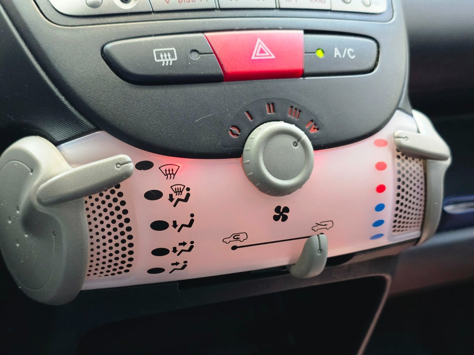 Peugeot 107 1,0 Cool 5d