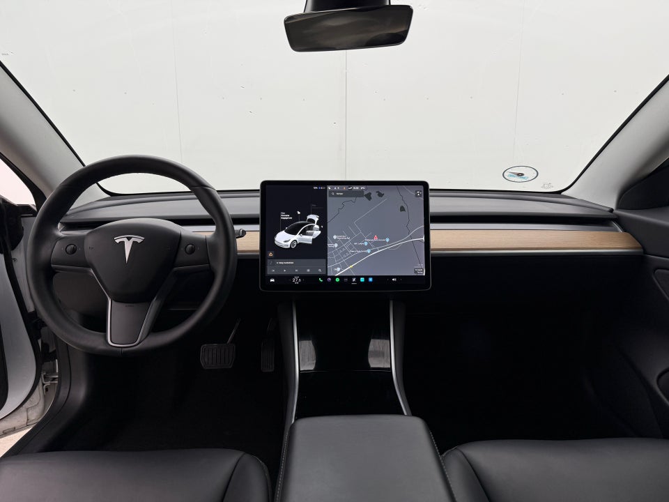 Tesla Model 3 Long Range AWD 4d