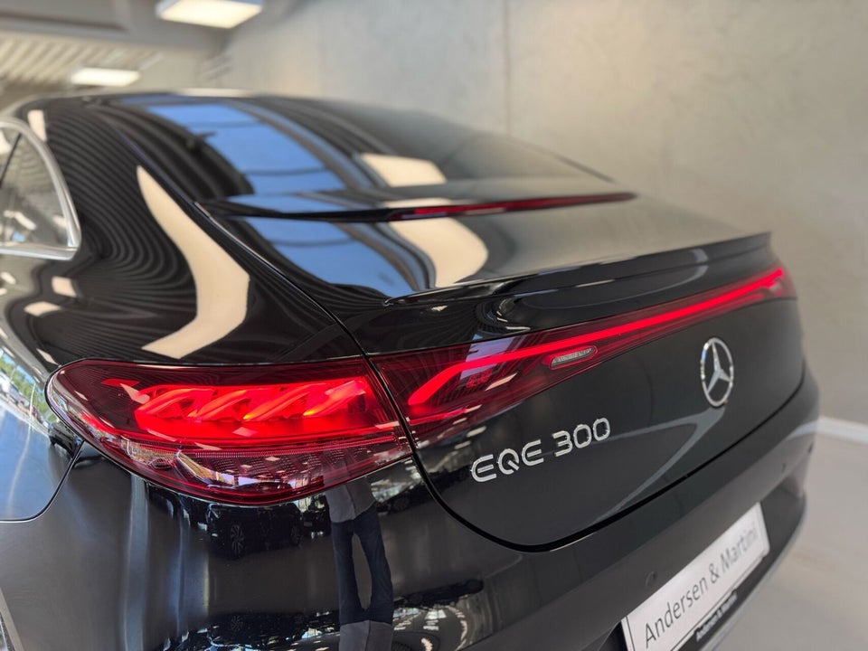 Mercedes EQE300 Electric Art 4d