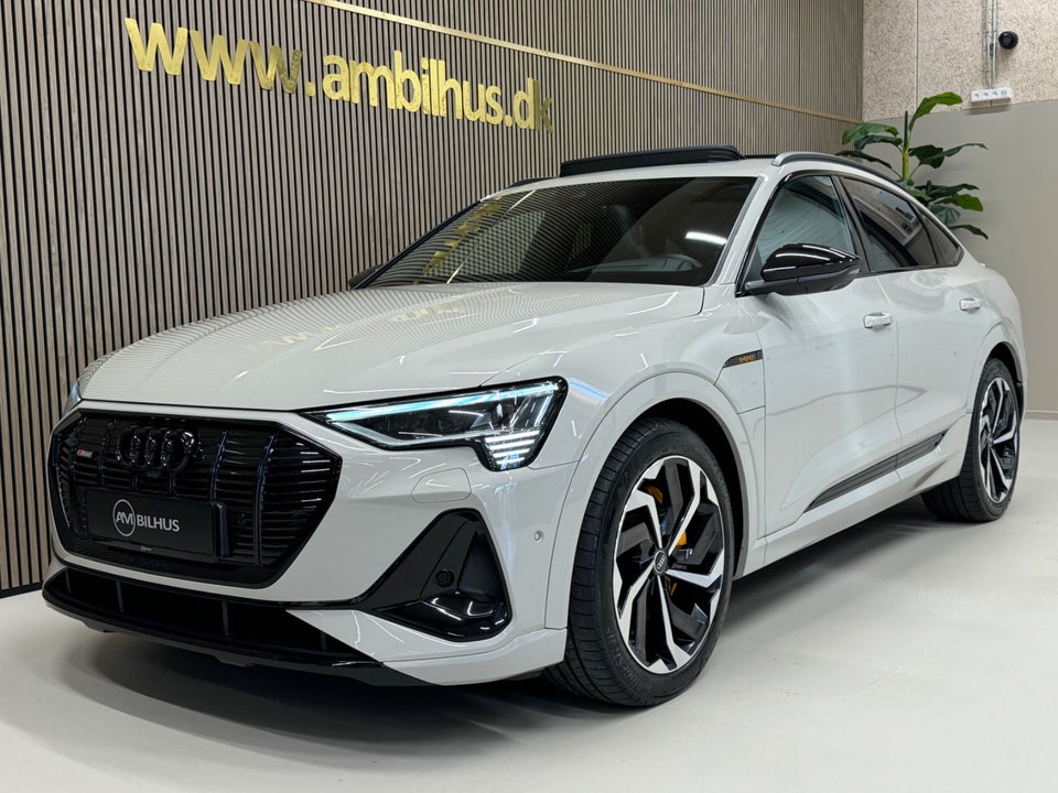 Audi e-tron 55 S-line Sportback quattro 5d