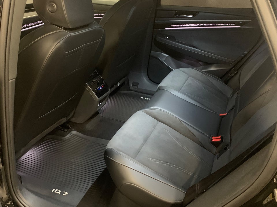 VW ID.7 86 Style S 5d