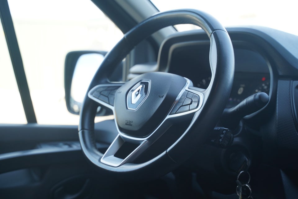 Renault Trafic 2,0 dCi 130 L2H1