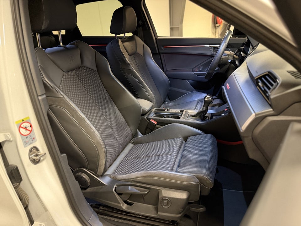 Audi Q3 45 TFSi e S-line plus S-tr. 5d