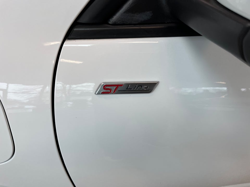 Ford Kuga 2,5 PHEV ST-Line CVT 5d