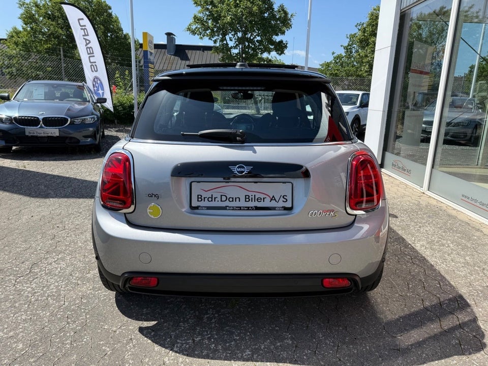 MINI Cooper SE Classic Trim 3d