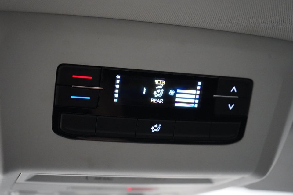 VW Caravelle 2,0 TDi 110 Comfortline kort