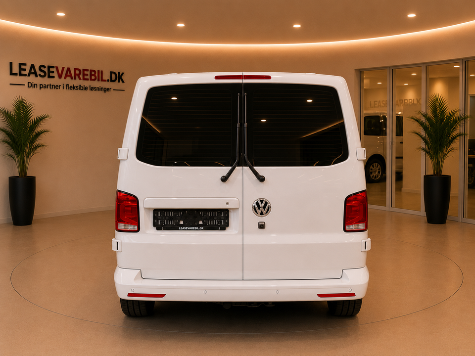 VW Transporter 2,0 TDi 199 Kassevogn DSG 4Motion kort