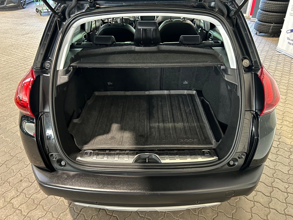 Peugeot 2008 1,2 e-THP 110 Allure 5d