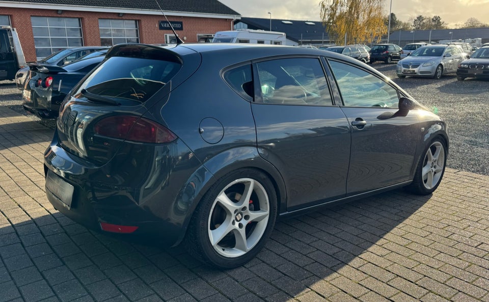 Seat Leon 2,0 TFSi Cupra Van 5d