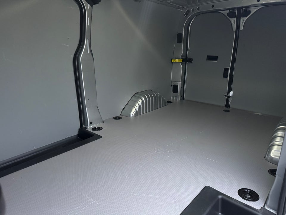 Maxus e-Deliver 7 88 L2H1 Kassevogn