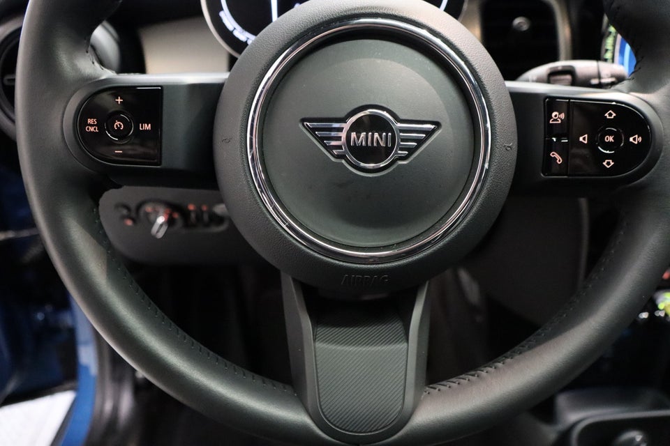 MINI Cooper SE Edition Premium Plus 3d