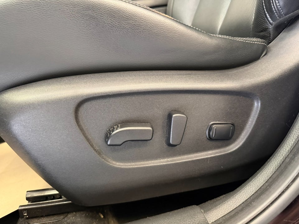 Nissan X-Trail 1,75 dCi 150 N-Connecta 5d