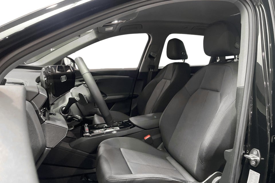 Audi Q6 e-tron Progress performance 5d