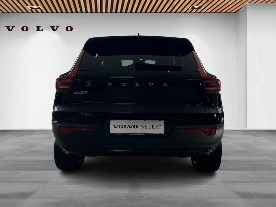 Volvo EX40 Standard Range Plus 5d