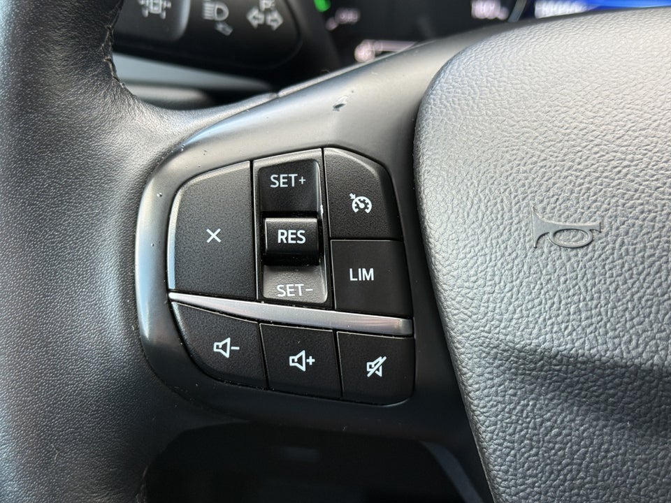 Ford Kuga 2,5 PHEV Titanium CVT 5d