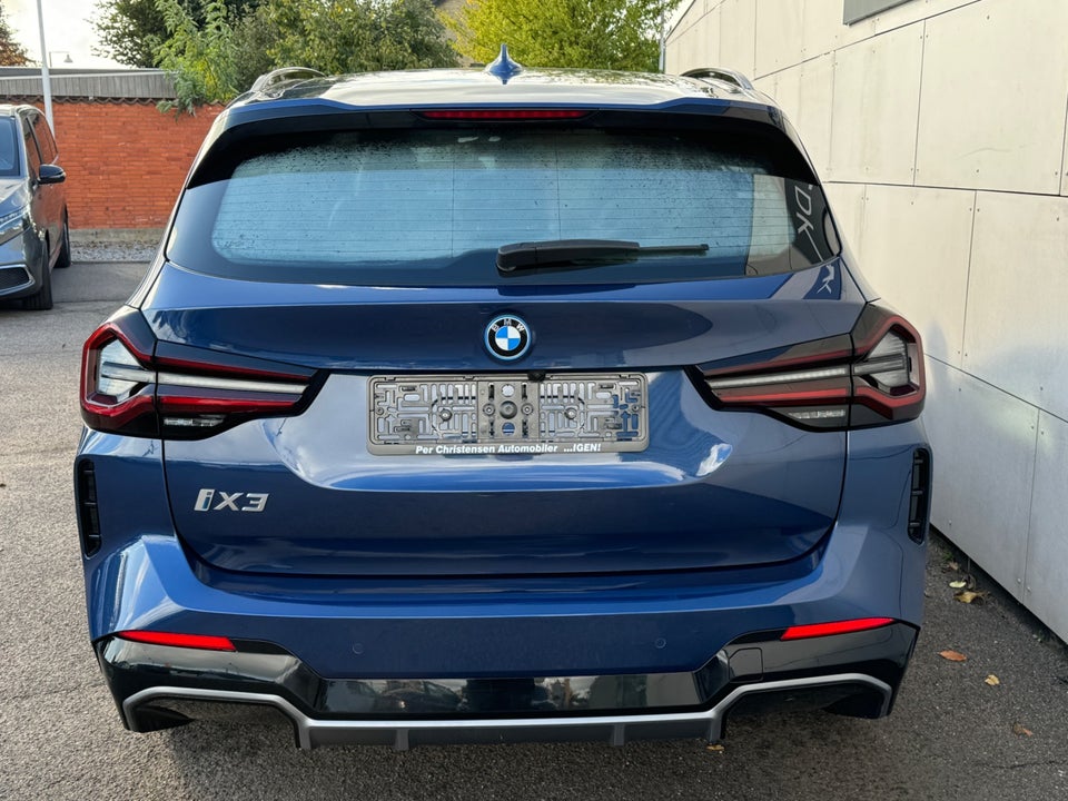 BMW iX3 Charged 5d