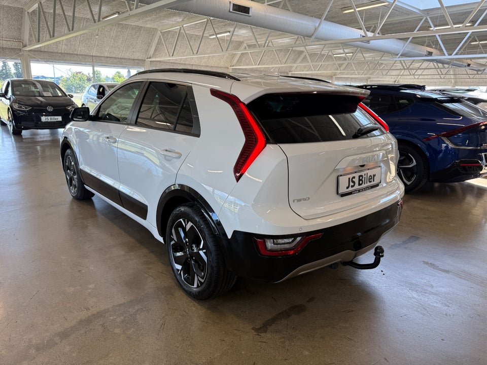 Kia Niro 64 EV Upgrade 5d