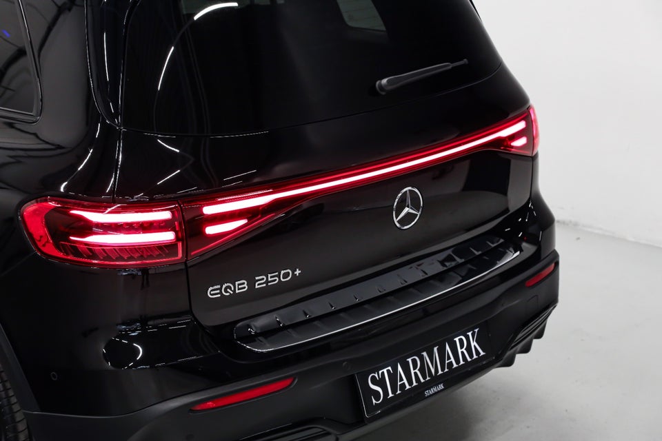 Mercedes EQB250+ AMG Advance 5d