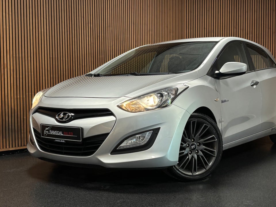 Hyundai i30 1,6 GDi Comfort Eco 3d