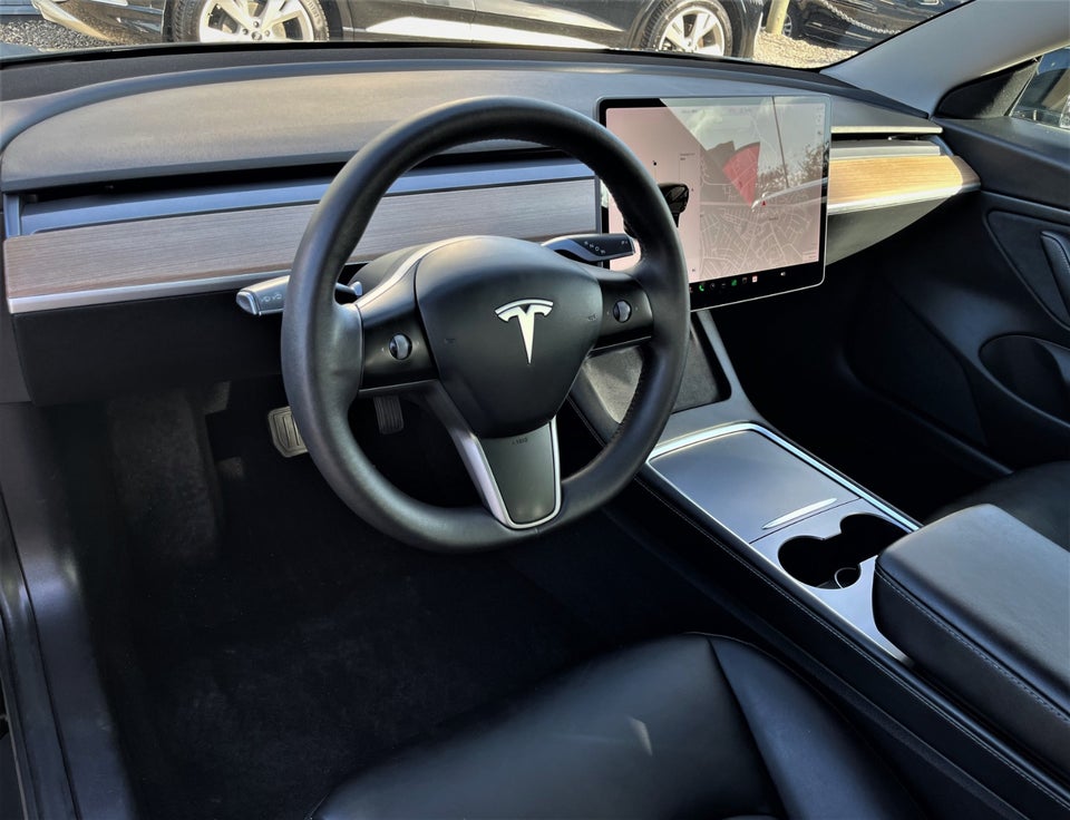 Tesla Model 3 Long Range AWD 4d