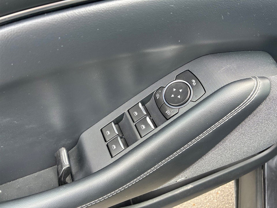 Ford Mustang Mach-E 75 Standard Range 5d