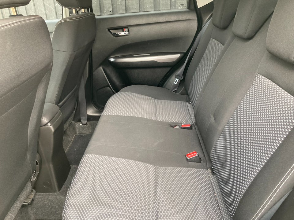 Suzuki Vitara 1,4 Boosterjet Active aut. 5d