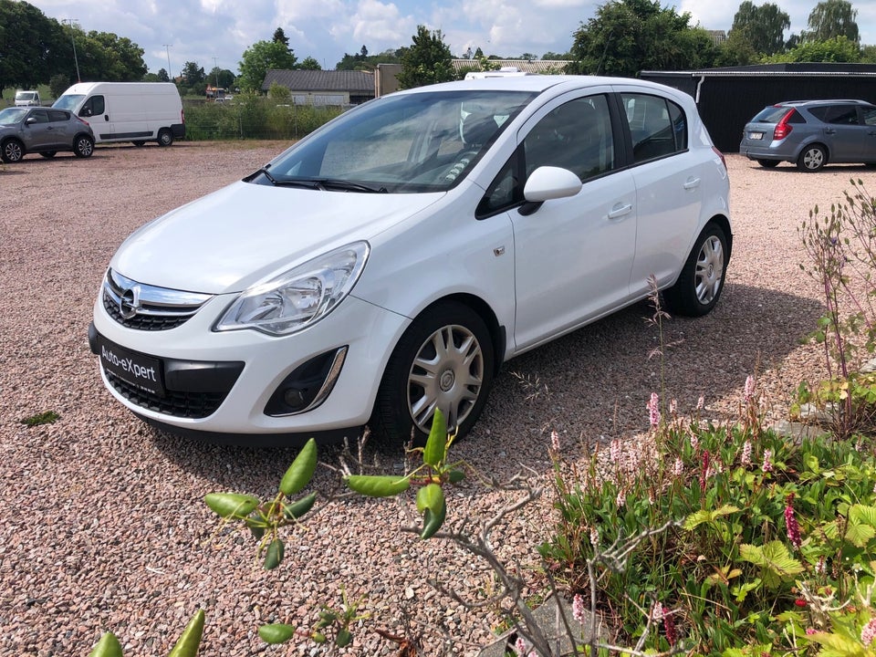 Opel Corsa 1,2 16V Cosmo 5d