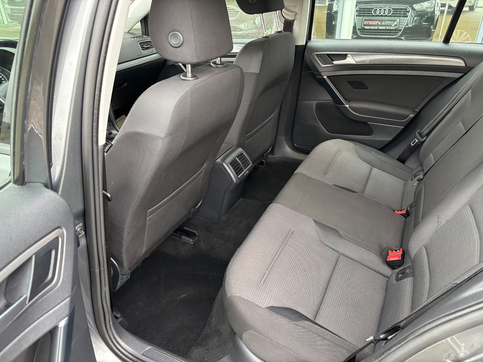 VW Golf VII 1,5 TSi 130 Comfortline DSG 5d