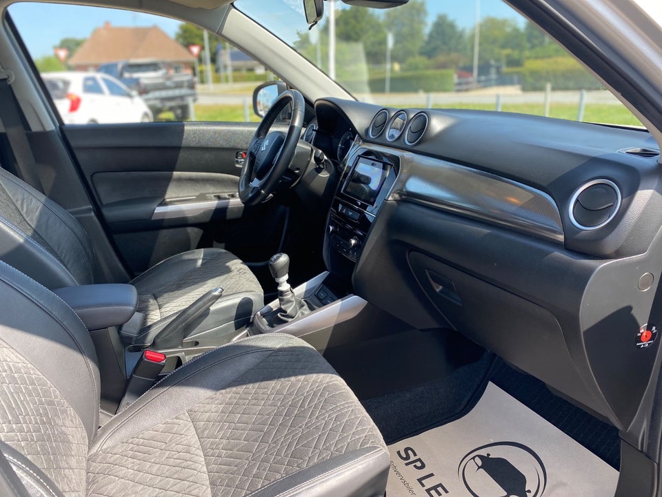Suzuki Vitara 1,4 mHybrid Adventure 5d